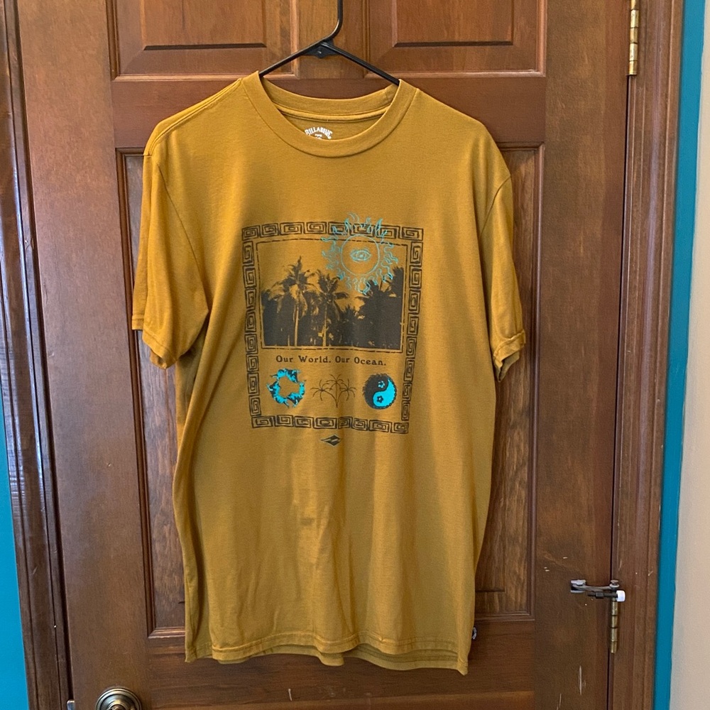 Billabong Mustard Graphic Tee